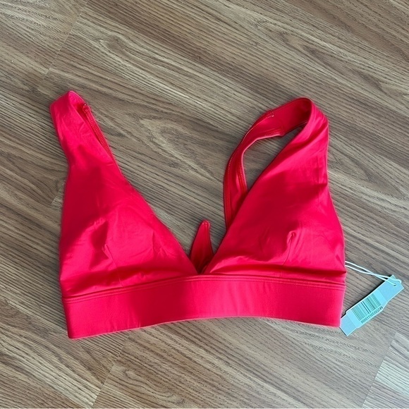 Everlane The Triangle Bikini Top NWT - Picture 6 of 16